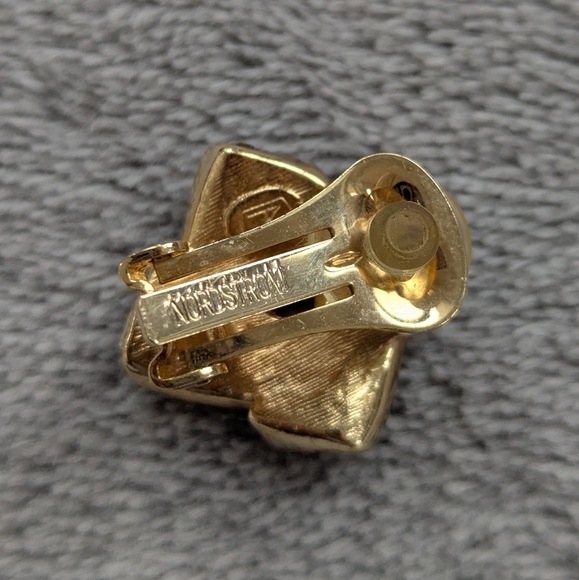 Vintage Nordstrom clip on earrings - Picture 6 of 13